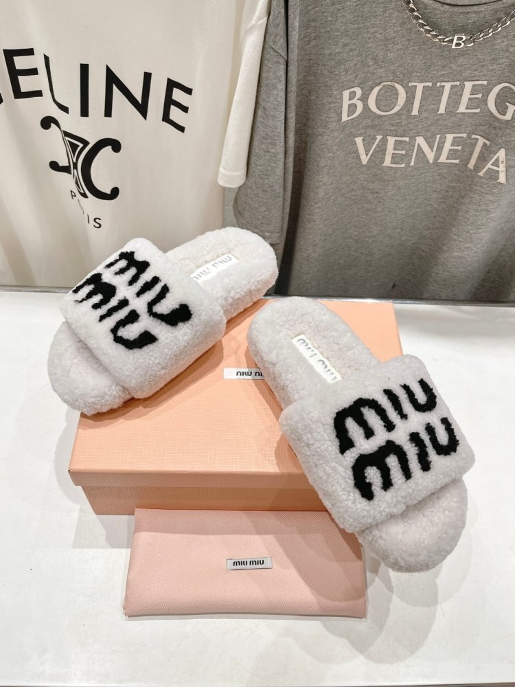 Шльопанці на хутрі жіночі фото 2