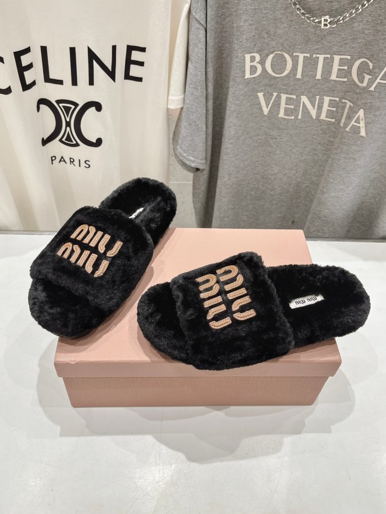 Шльопанці на хутрі жіночі фото 3