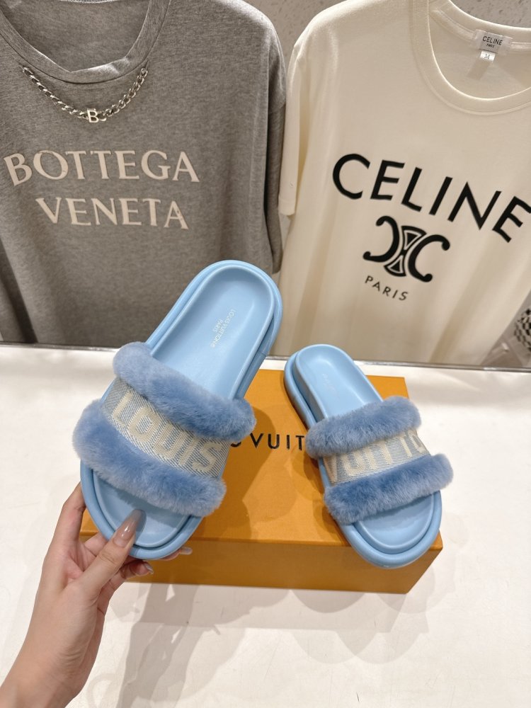 Шльопанці на хутрі жіночі фото 4