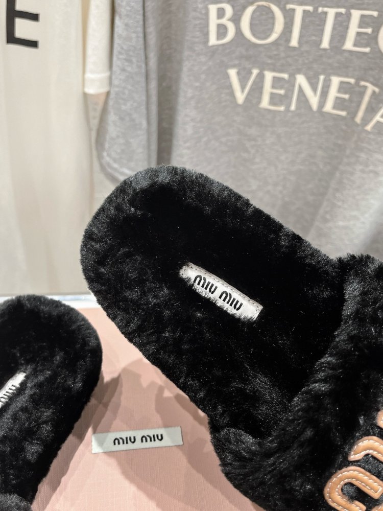 Шльопанці на хутрі жіночі фото 6