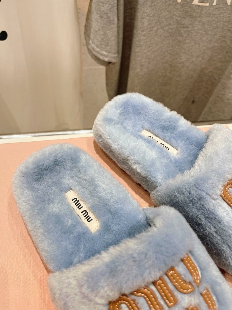 Шльопанці на хутрі жіночі фото 6