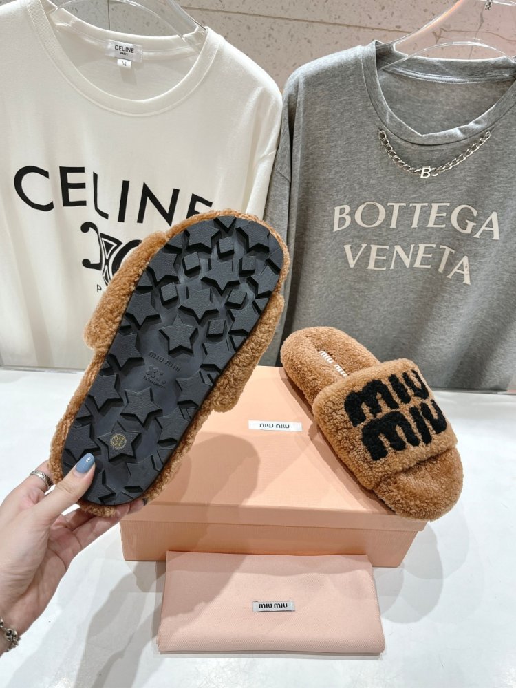 Шлепанцы на меху женские фото 9