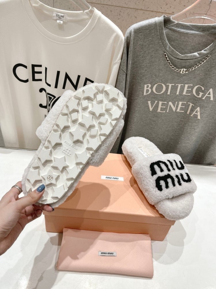 Шльопанці на хутрі жіночі фото 9