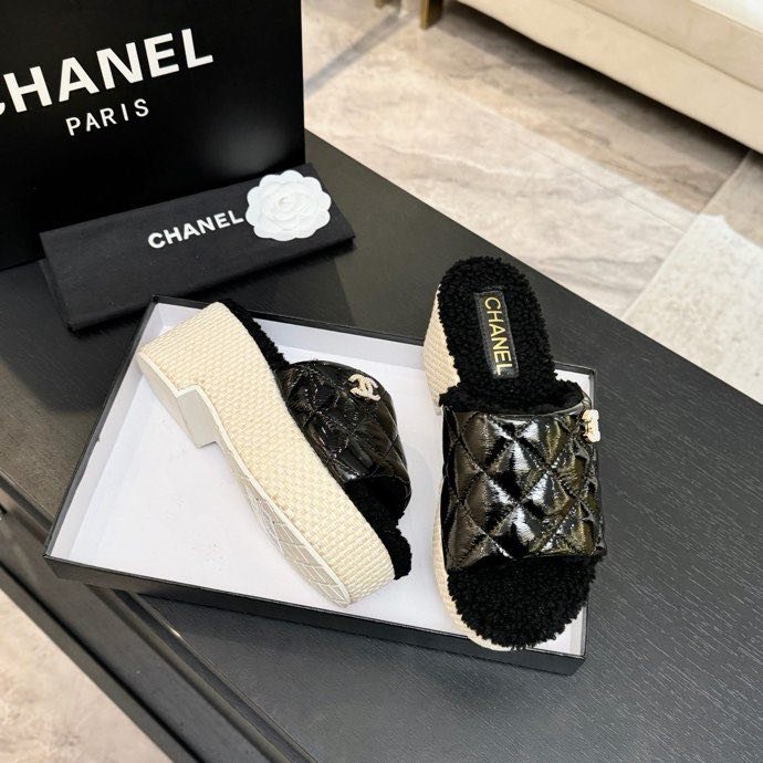 Шлепанцы на платформе фото 4