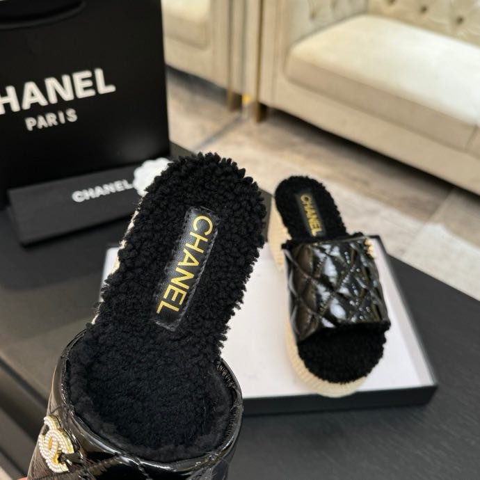 Шлепанцы на платформе фото 9