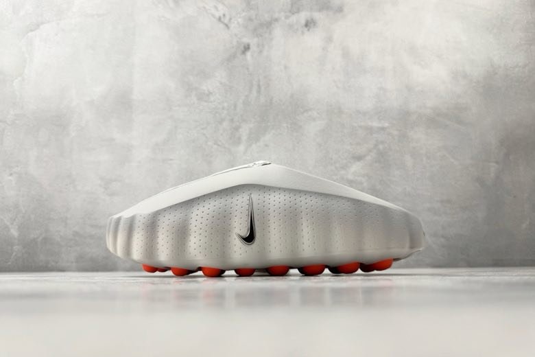 Step-ins Nike Mind 001