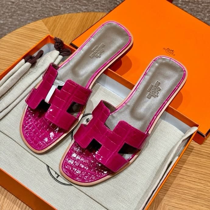 Шлепанцы Oran из кожи крокодила цвет фиолетовый