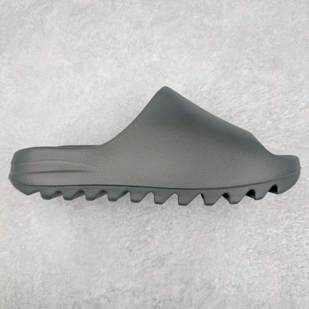Шлепанцы YEEZY SLIDE