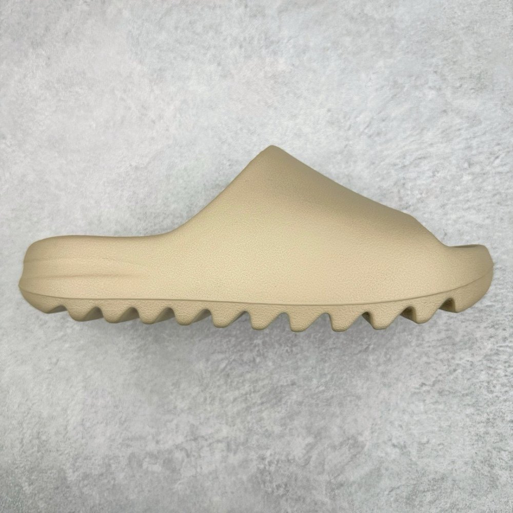 Шлепанцы YEEZY SLIDE