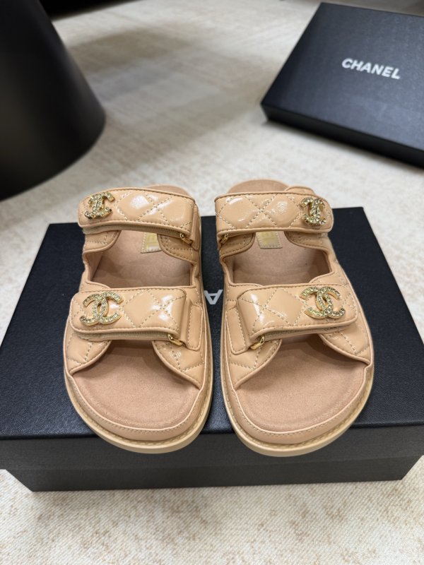 Шлепанцы женские кожаные