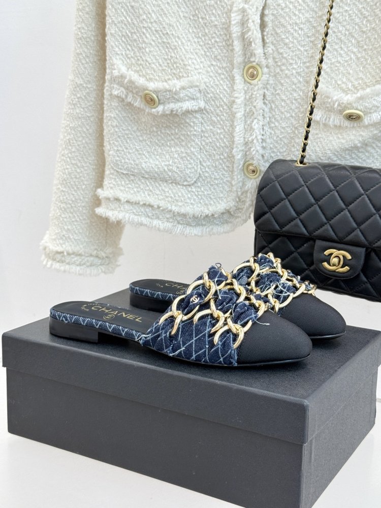 Шльопанці жіночі