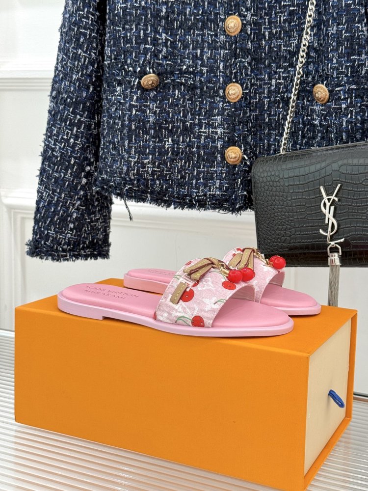 Шлепанцы женские