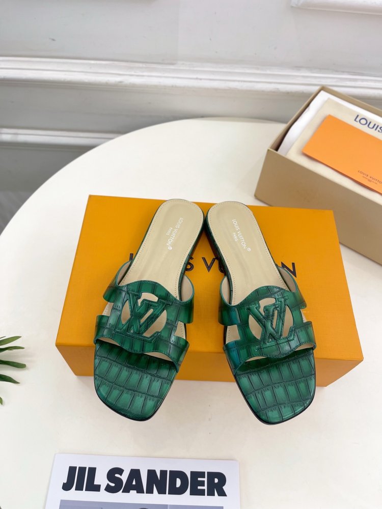 Шлепанцы женские