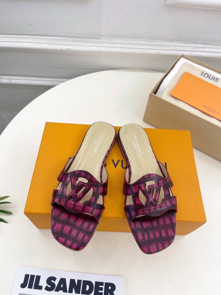 Шльопанці жіночі