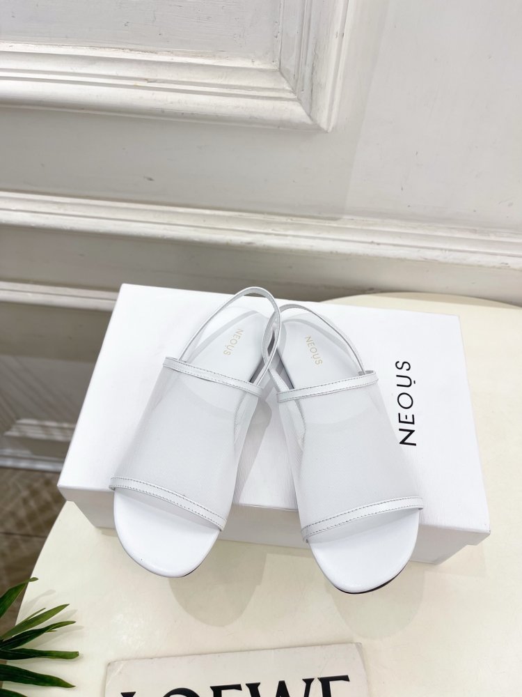 Шльопанці жіночі