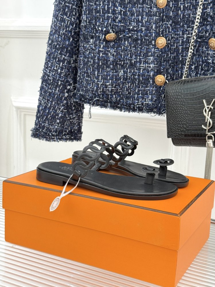 Шльопанці жіночі