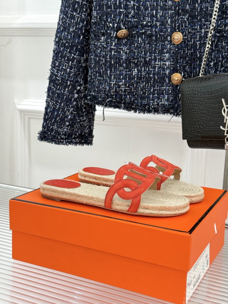 Шльопанці жіночі