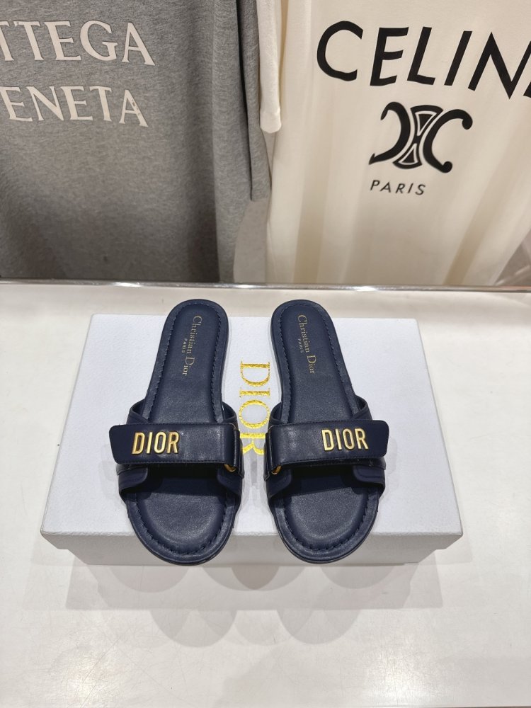 Шлепанцы женские