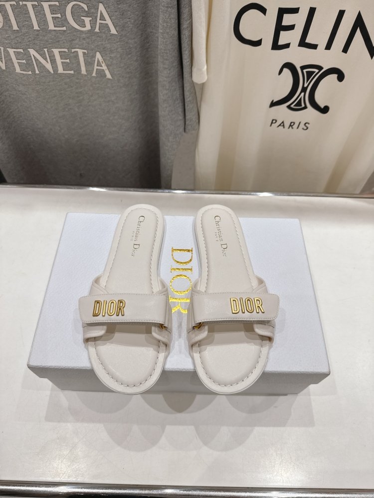 Шлепанцы женские