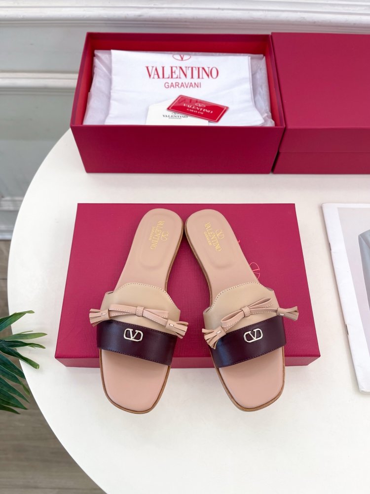 Шлепанцы женские