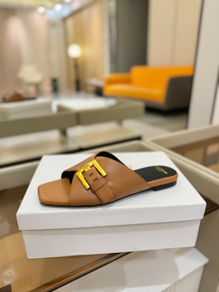 Шлепанцы женские