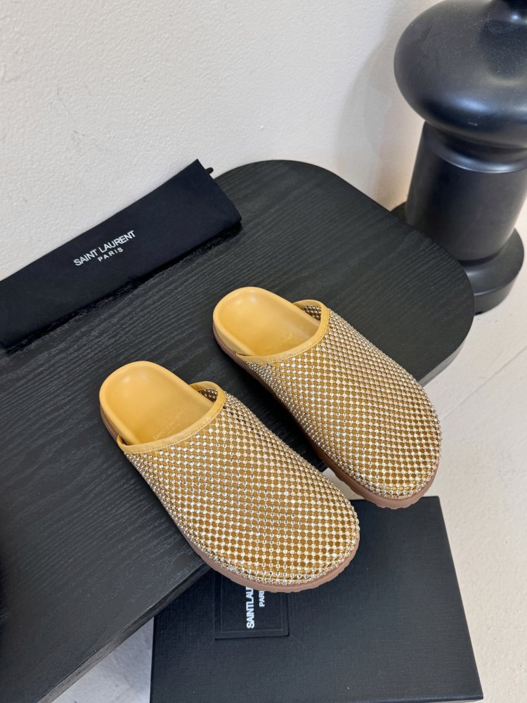 Шлепанцы женские