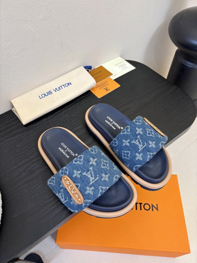 Шлепанцы женские