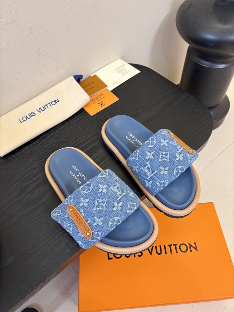 Шлепанцы женские