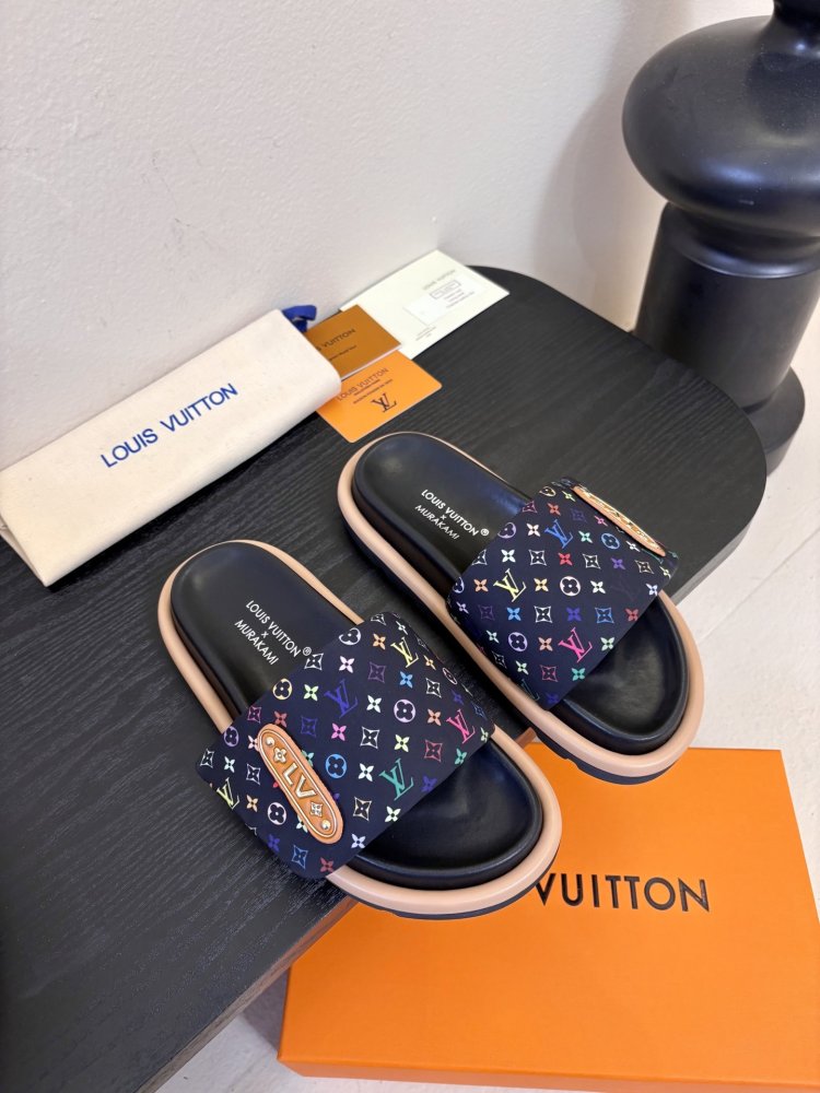 Шлепанцы женские