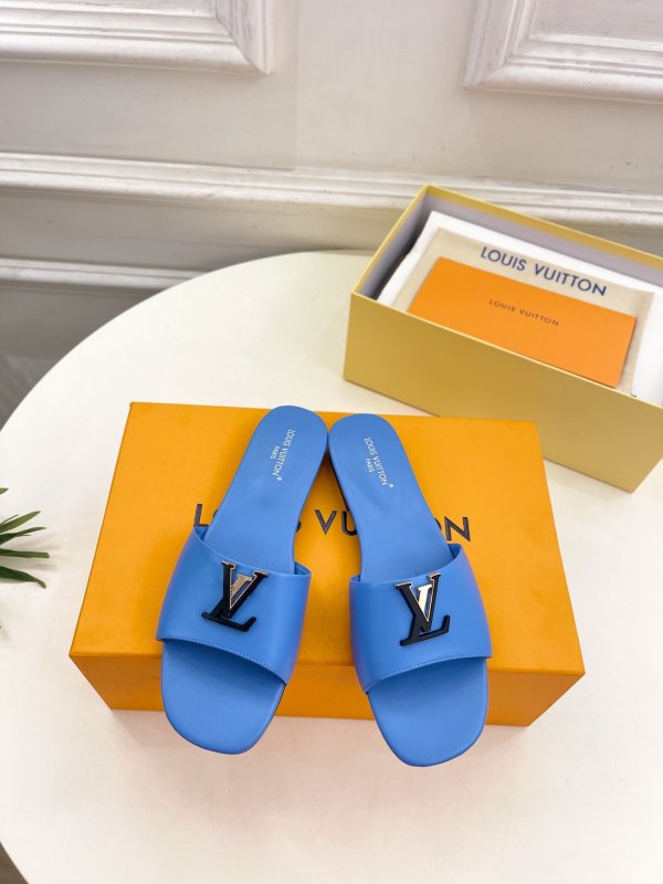 Шлепанцы женские