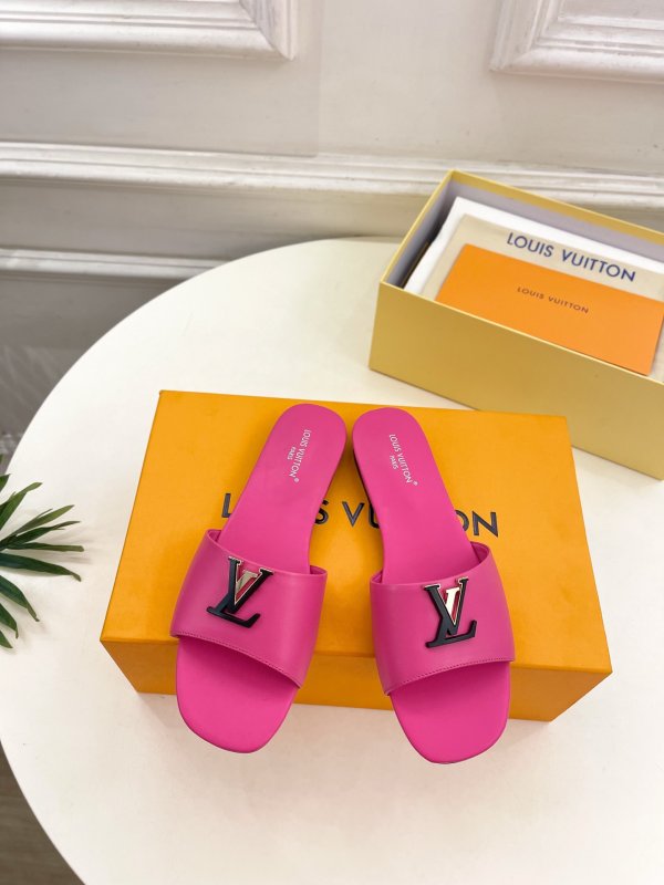 Шлепанцы женские