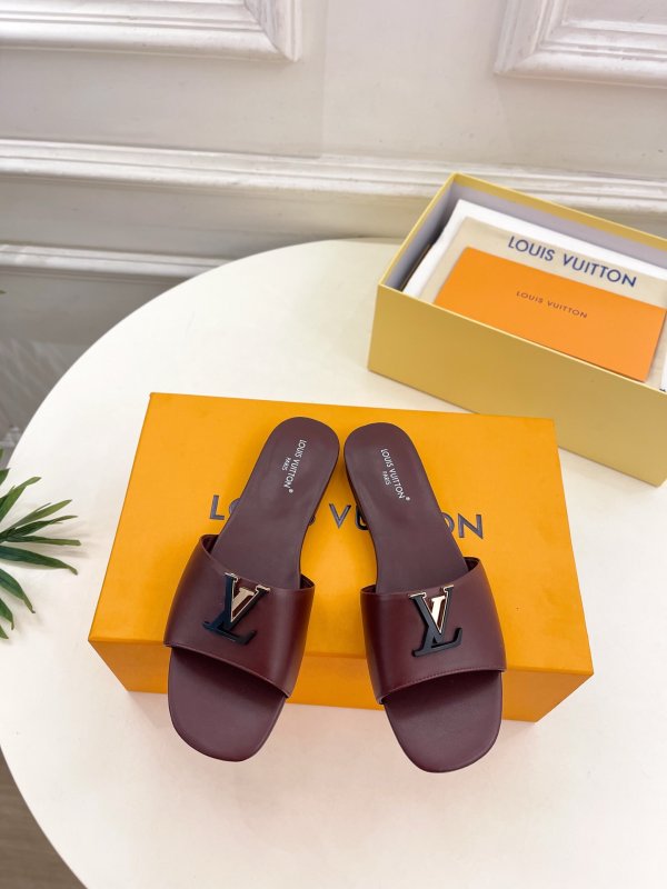 Шлепанцы женские