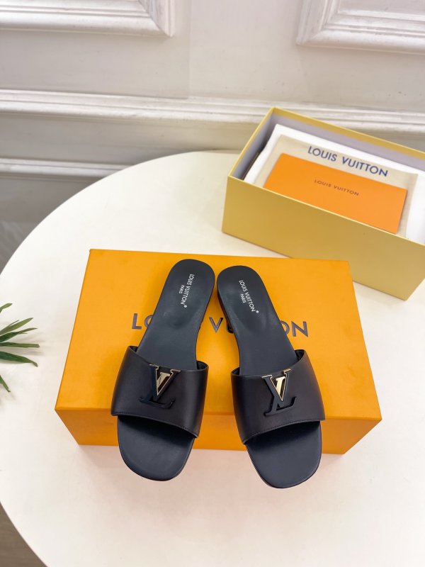 Шлепанцы женские