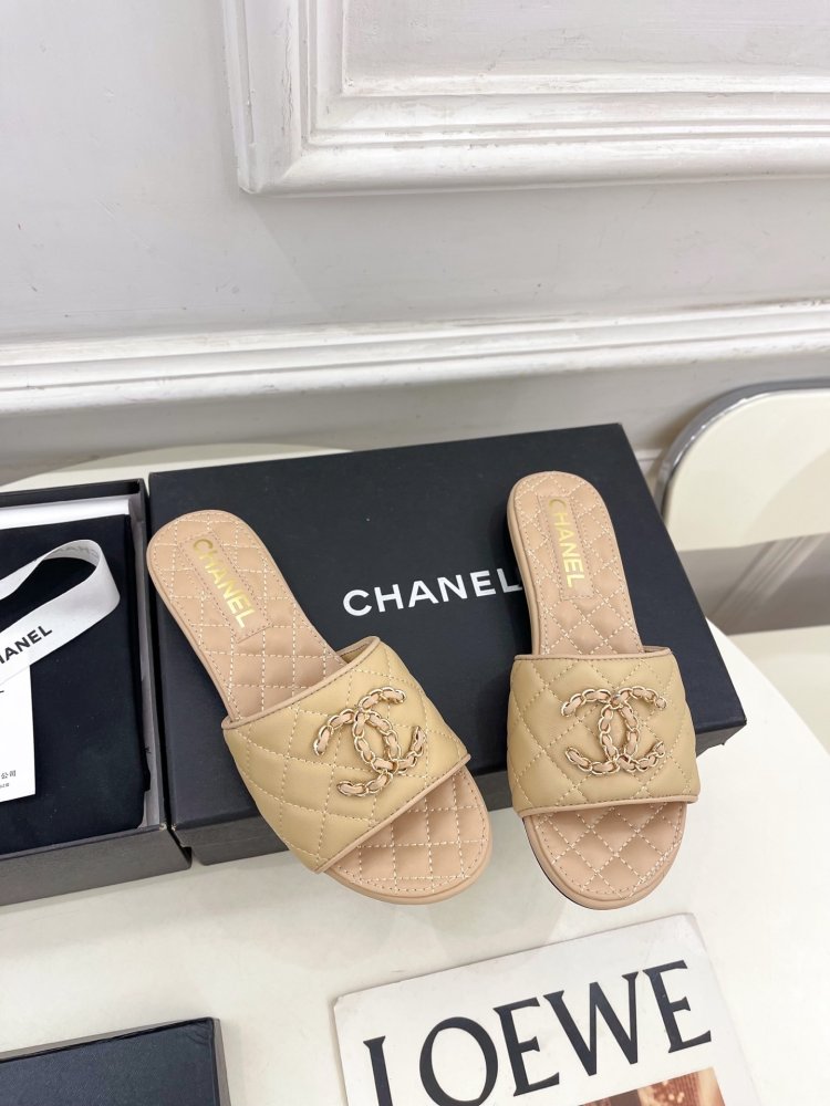 Шльопанці жіночі фото 2