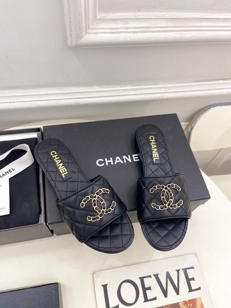 Шльопанці жіночі фото 2