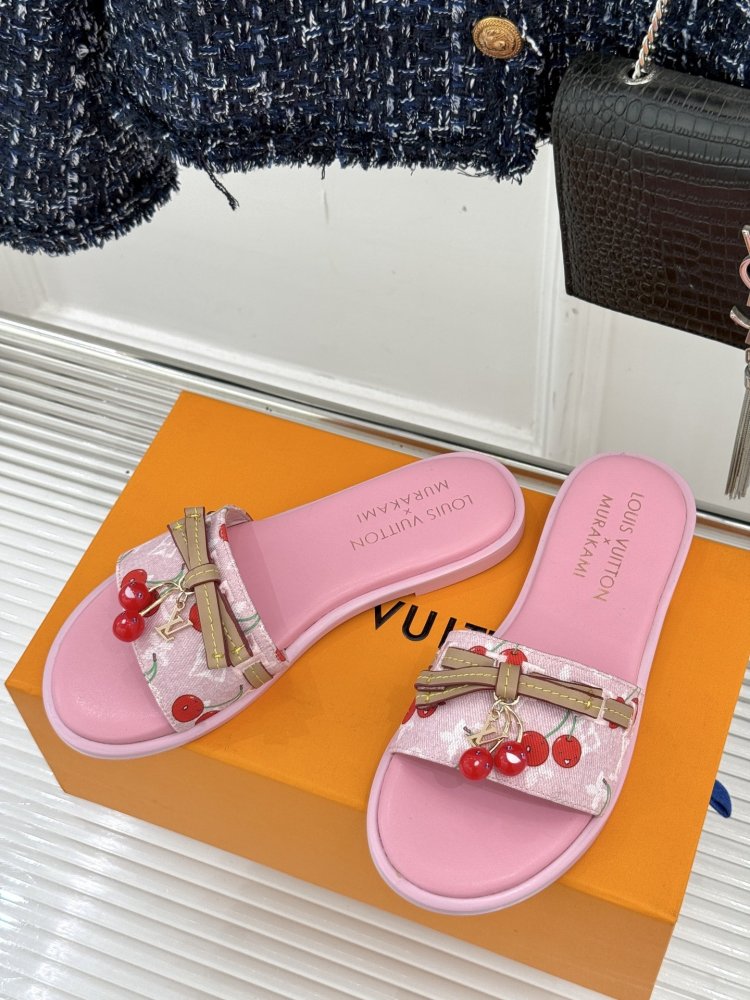 Шлепанцы женские фото 2