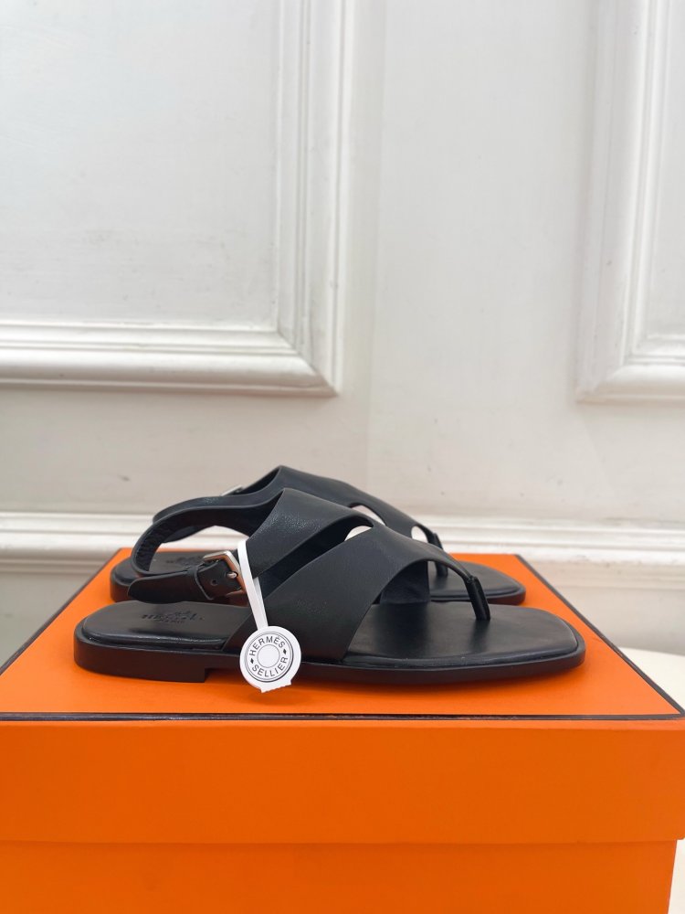 Шльопанці жіночі фото 2