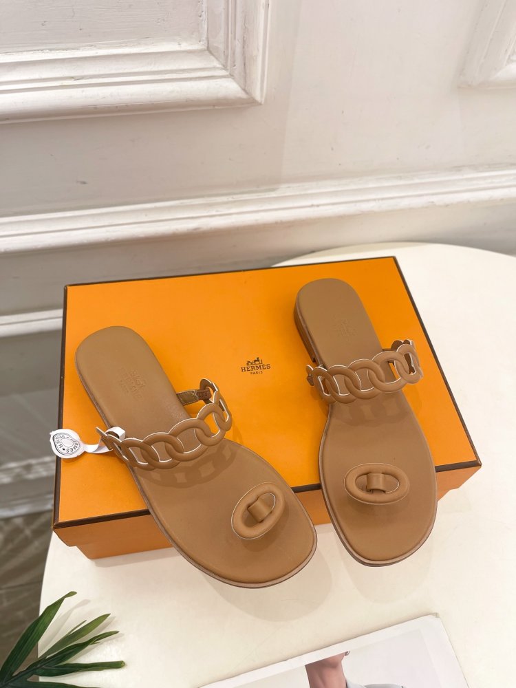 Шльопанці жіночі фото 2