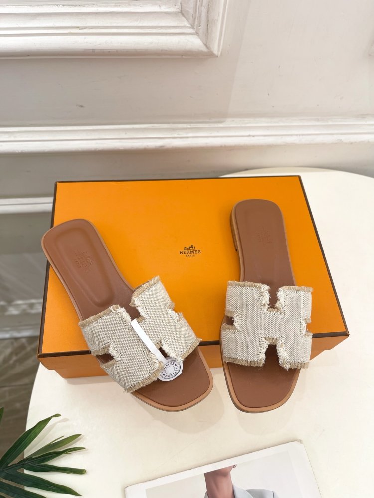 Шльопанці жіночі фото 2