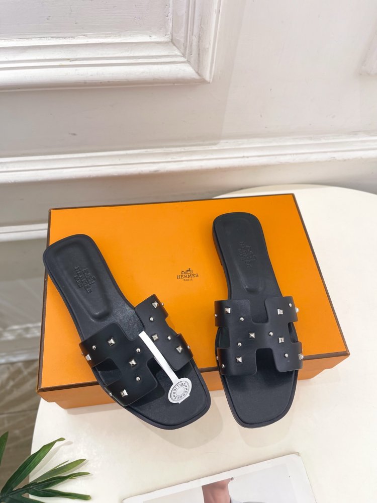 Шлепанцы женские фото 2