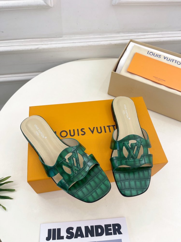 Шлепанцы женские фото 2