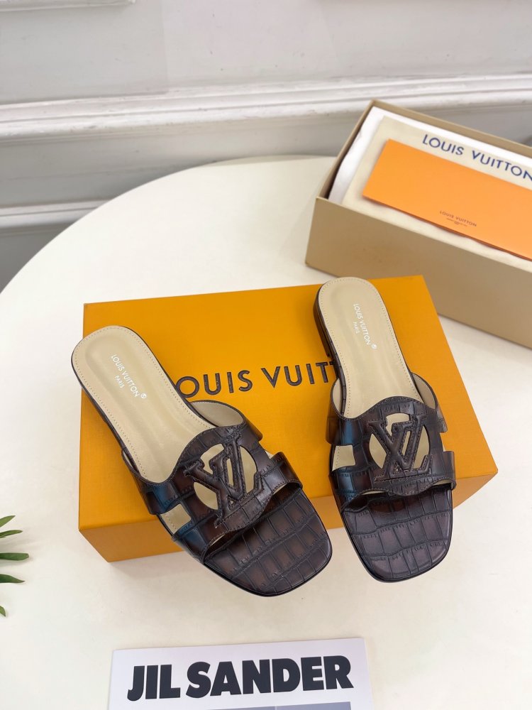 Шльопанці жіночі фото 2