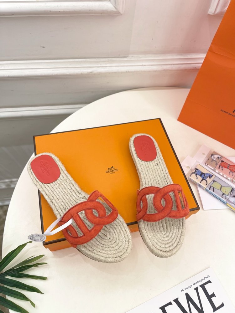 Шльопанці жіночі фото 2