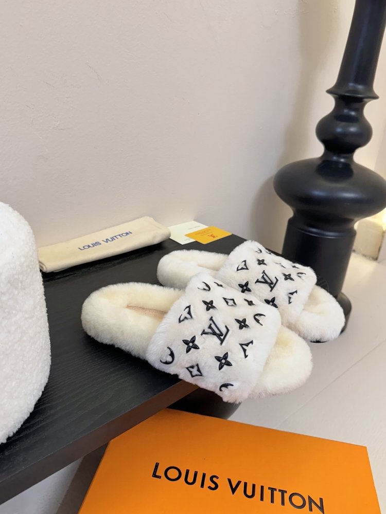 Шльопанці жіночі фото 2