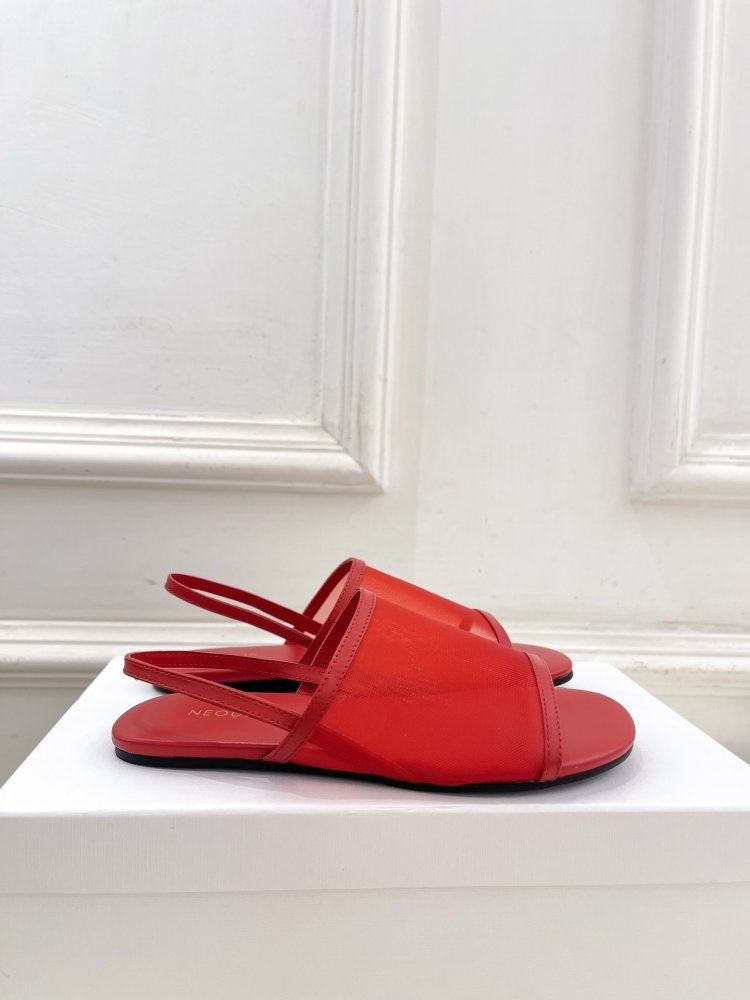 Шльопанці жіночі фото 2