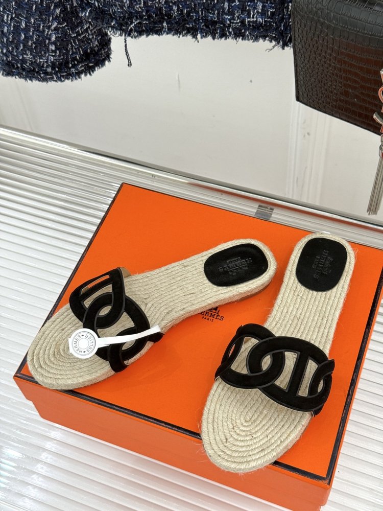 Шльопанці жіночі фото 2