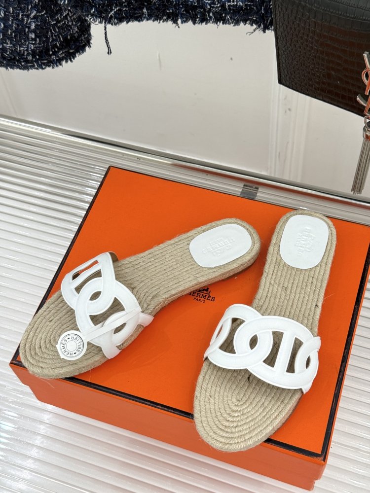 Шльопанці жіночі фото 2