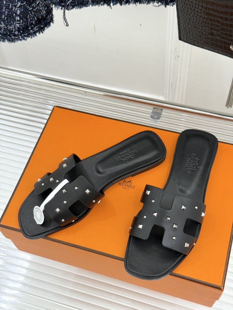 Шлепанцы женские фото 2