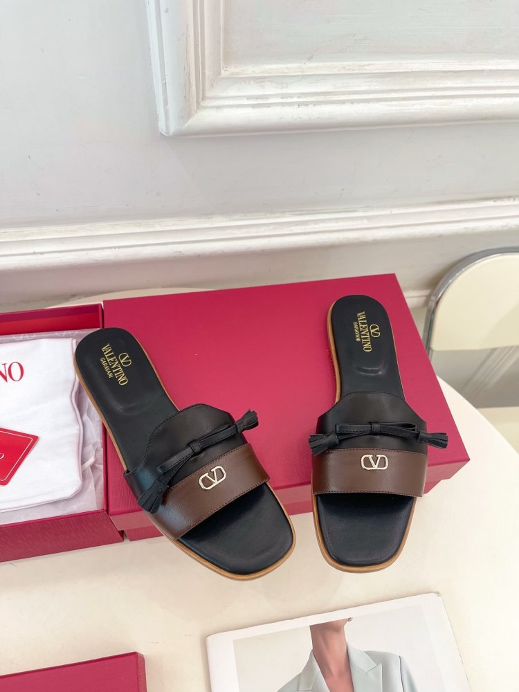 Шлепанцы женские фото 2