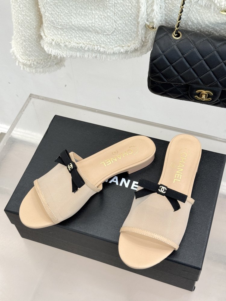 Шлепанцы женские фото 2